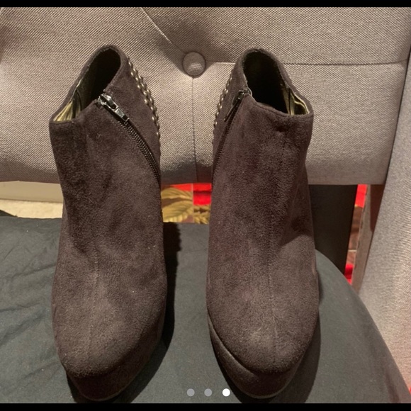 Studded Boots - Picture 3 of 3